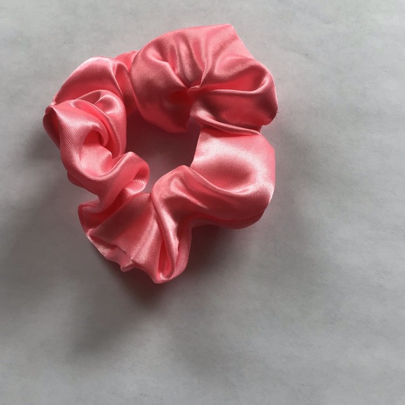 Satin Scrunchies - Picture 4 of 7